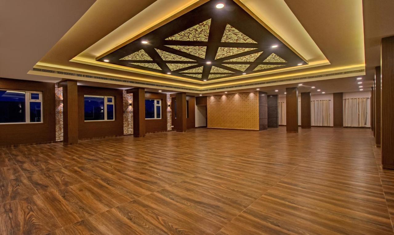 Hotel Treebo Trend Palm Tree Chennai Exterior foto
