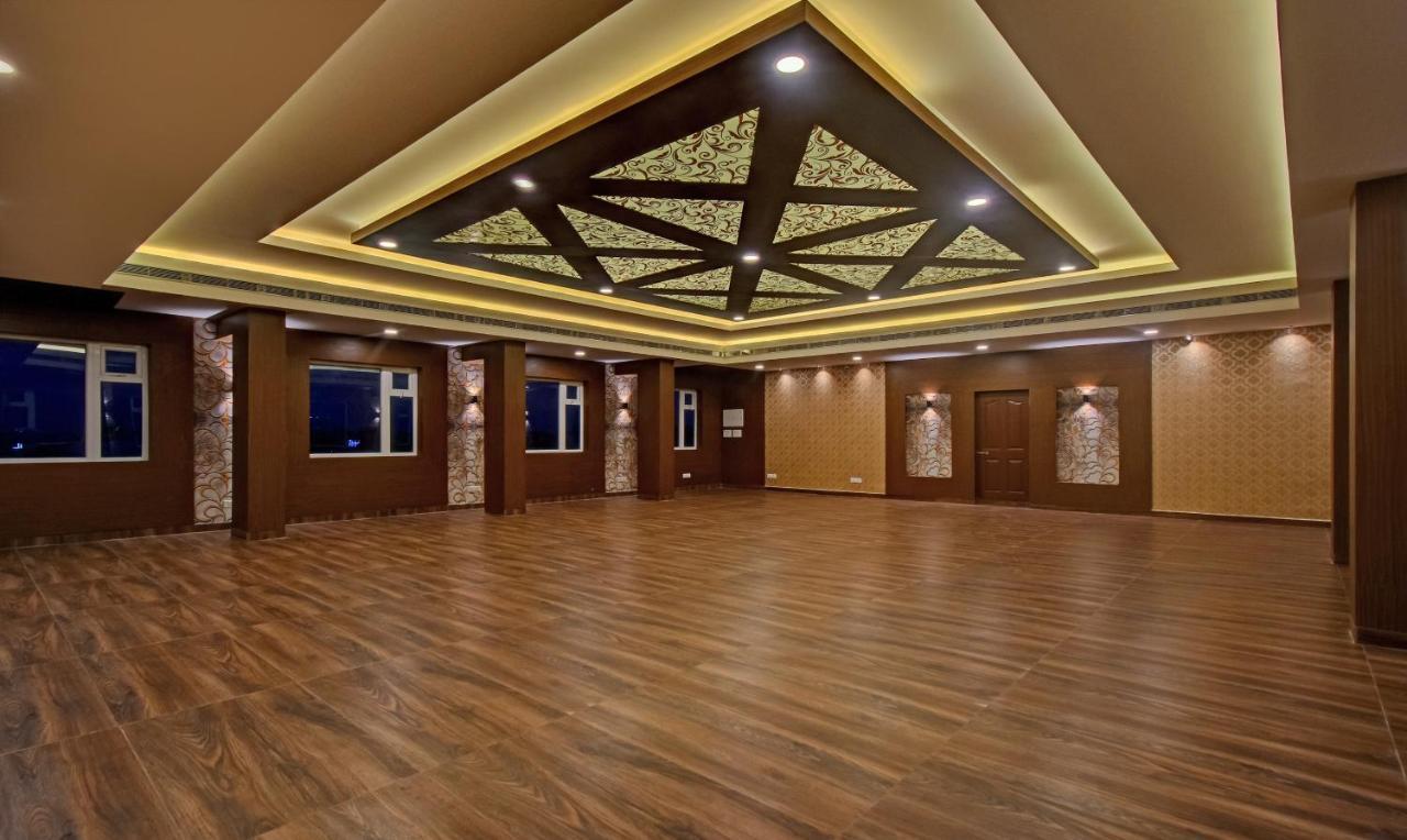 Hotel Treebo Trend Palm Tree Chennai Exterior foto